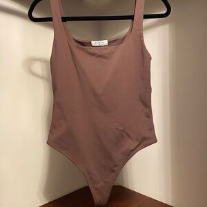 Aritzia Bavarian Contour Bodysuit